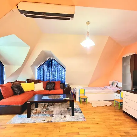 Two-floor Sunny In Centre Apartmán Burgas City