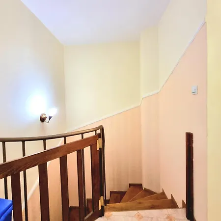 Apartmán Two-floor Sunny In Centre