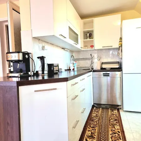 Apartmán Two-floor Sunny In Centre Burgas City