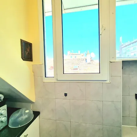Two-floor Sunny In Centre Apartmán