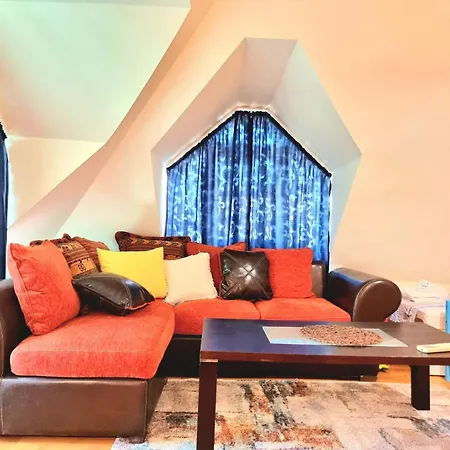 Apartmán Two-floor Sunny In Centre *