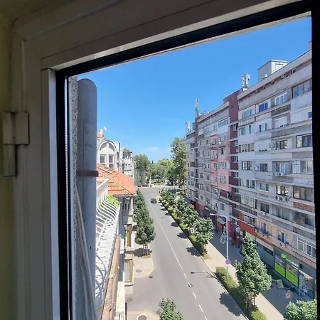 Two-floor Sunny In Centre Apartment *