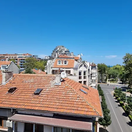 Two-floor Sunny In Centre Apartment *